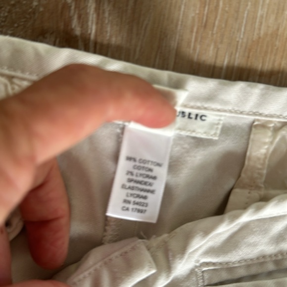 Banana Republic "Martin" capri - Picture 3 of 4